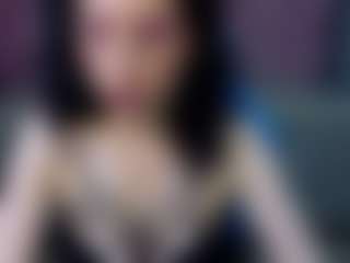 RoxxeMilf's Live Sex Cam Show