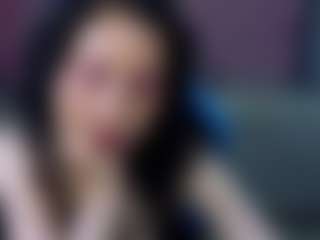 RoxxeMilf's Live Sex Cam Show