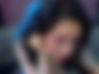 RoxxeMilf's Live Sex Cam Show