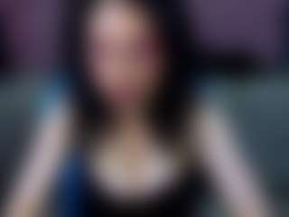 RoxxeMilf's Live Sex Cam Show