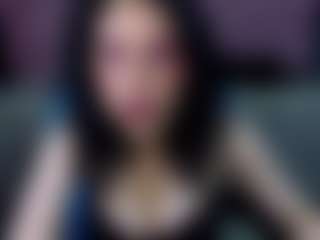 RoxxeMilf's Live Sex Cam Show