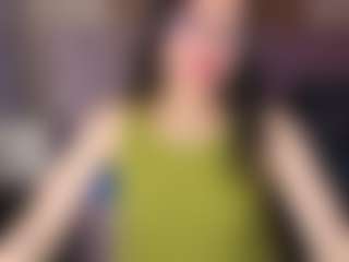 Live cam show with Sandra - Skinny on Dolls Live
