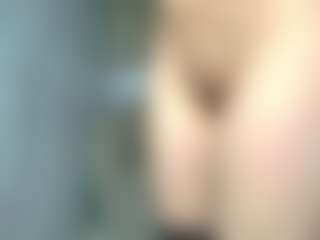 Live cam show with Sophie-r1 - Curvy Young Adult on Soda Cam