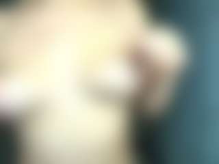 Live cam show with Sophie-r1 - Striptease on CSO-WL