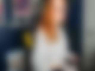 Live cam show with Gabbie-Mooon - Petite Teen (18+) on live.xbliss.ai