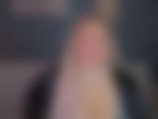 Kira-Star22 MILF-webcamperformer live