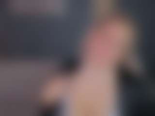 Live cam show with Kira-Star22 - Striptease MILF on madthumbs
