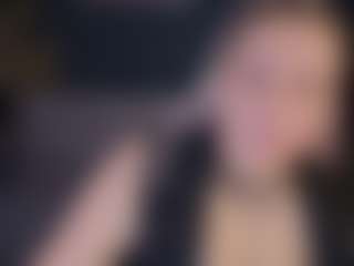 Live cam show with Kira-Star22 - Flash on Dare Cams