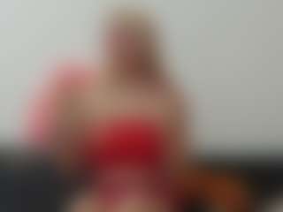 Live cam show with StacyGummersall - Blonde Hair Petite on SinfulBabes