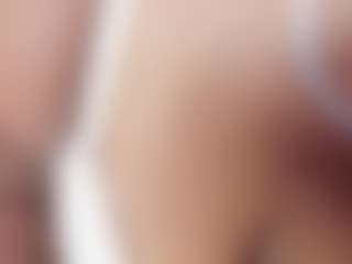 ateneaalux's Live Sex Cam Show