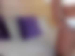 ateneaalux's Live Sex Cam Show