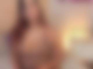 ateneaalux's Live Sex Cam Show
