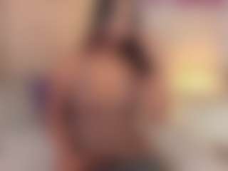 ateneaalux's Live Sex Cam Show
