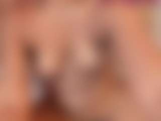 ateneaalux's Live Sex Cam Show