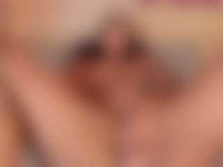 ateneaalux's Live Sex Cam Show