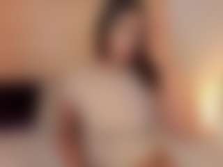 ateneaalux's Live Sex Cam Show
