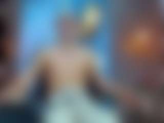 Live cam show with DarkHuntter - Average on Camiplay Live
