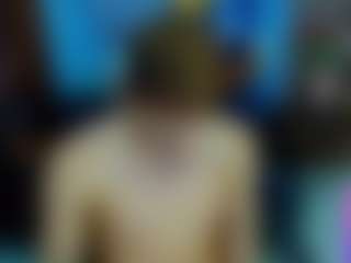 Live cam show with DarkHuntter - Smoking on SinfulBabes
