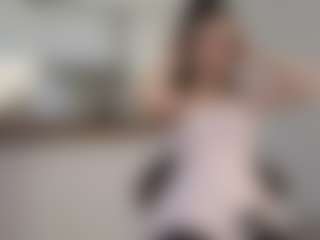 Live cam show with DeettaMckenrick - New Teen (18+) on Big Tits