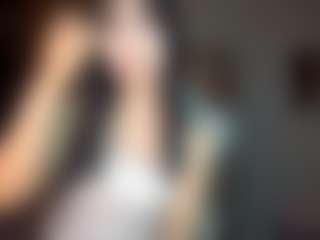 Live cam show with EssieWalliser - Trimmed Asian on Mixed Magazine Live