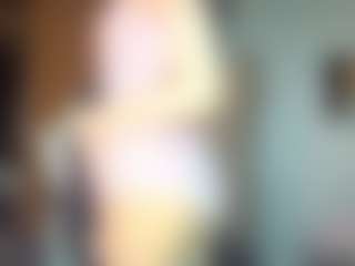 EssieWalliser's Live Sex Cam Show