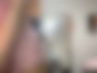 EssieWalliser's Live Sex Cam Show
