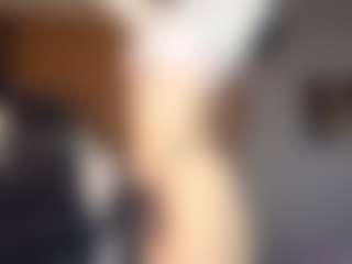 EssieWalliser's Live Sex Cam Show