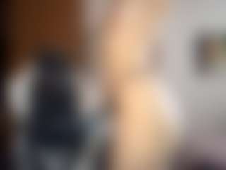 EssieWalliser's Live Sex Cam Show
