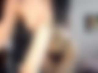 EssieWalliser's Live Sex Cam Show