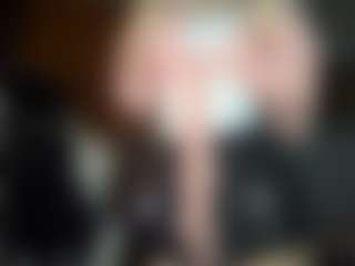 Live cam show with EssieWalliser - Asian Squirt on Streamer API