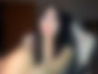 Live cam show with EssieWalliser - College on Camming Site