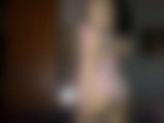 Live cam show with EssieWalliser - Trimmed Asian on Camming Site