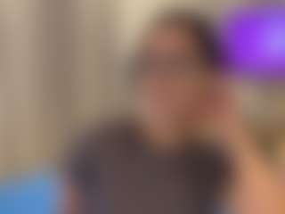 Spettacolo in cam dal vivo con FrankHowarter - New Big Ass su Camsoda