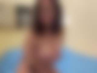 Live cam show with FrankHowarter - Cute on CamwithHer