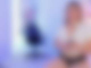 Spettacolo in cam dal vivo con Mia Lens - New Brown Eyes su Camsoda