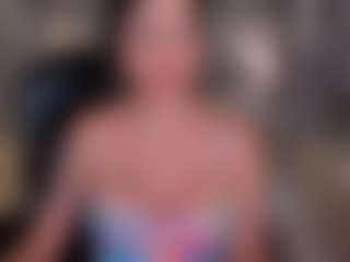 DevoraCross MILF webcam performer live streaming
