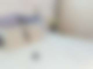 Live cam show with larisa-ella - Chubby on xplaylive.com