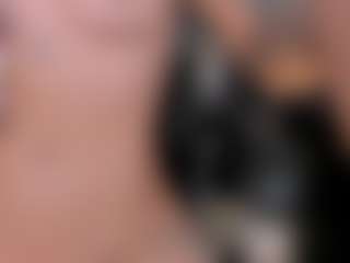 LuanaNakamura's Live Sex Cam Show