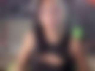 Live cam show with raven-stone-cn - New Toys on StripNow