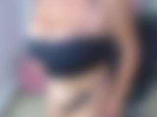 Zuri-ch's Live Sex Cam Show