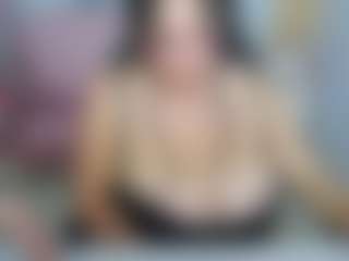 Live cam show with Zuri-ch - Brown Hair Toys on Soda Cam
