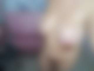 Zuri-ch's Live Sex Cam Show