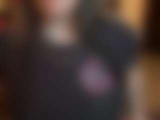 RoyalqueenB69's Live Sex Cam Show