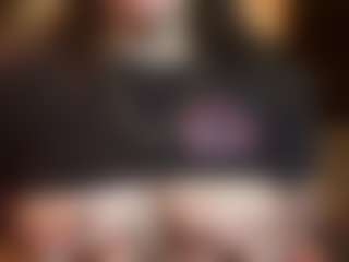 RoyalqueenB69's Live Sex Cam Show