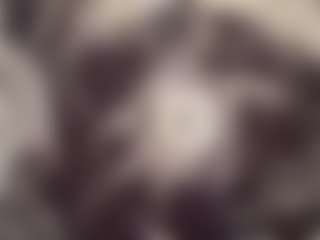 RoyalqueenB69's Live Sex Cam Show