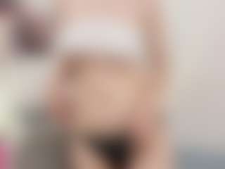 Baby-Miya's Live Sex Cam Show