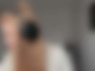 Live cam show with CoreenMarzullo - Squirt Blonde Hair on Gym Cam Girls