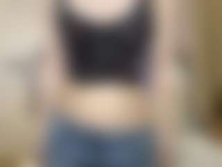 Live cam show with ErmaLasin - Athletic Middle Aged on Fling VIP Chat