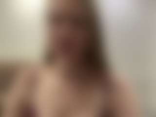 Live cam show with Annie - Green Eyes on xplaylive.com