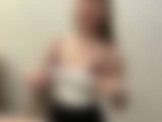 Live cam show with Annie - New Sexwebcam on xplaylive.com